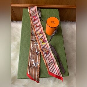 Hermes Silk 🐎🐴 Twilly — New with Tag ✨